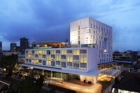 MORRISSEY HOTEL RESIDENCES