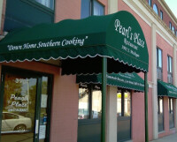 Pearl's Lakeside Restaurant & Boulevard Steakhouse