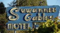 Suwannee gables motel & marina