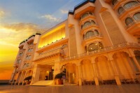 Hotel golden tulip , jaipur