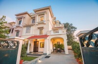 Zade house