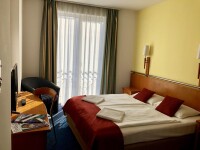 Hotel Veritas