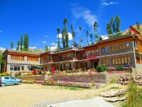Hotel charu palace leh - india