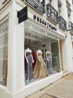 Dress 2 party