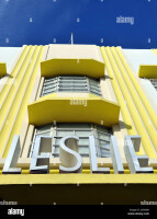 Leslie hotel
