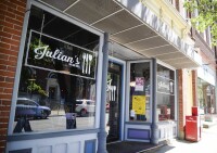 Julians Bar and Grill