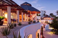 Las ventanas al paraiso, a rosewood resort