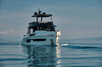 Heads Yachting - Motor Yacht Charter Croatia