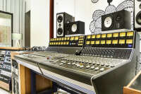 One flight up | recording studios sydney