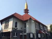 Gereja katedral santa perawan maria ratu rosario suci