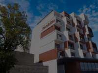 Value suites green square