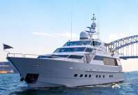 Oscar 2 sydney motor yacht charters