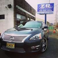 Z & r auto salon